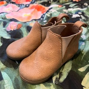 Freshly Picked Chelsea Boot Size 5